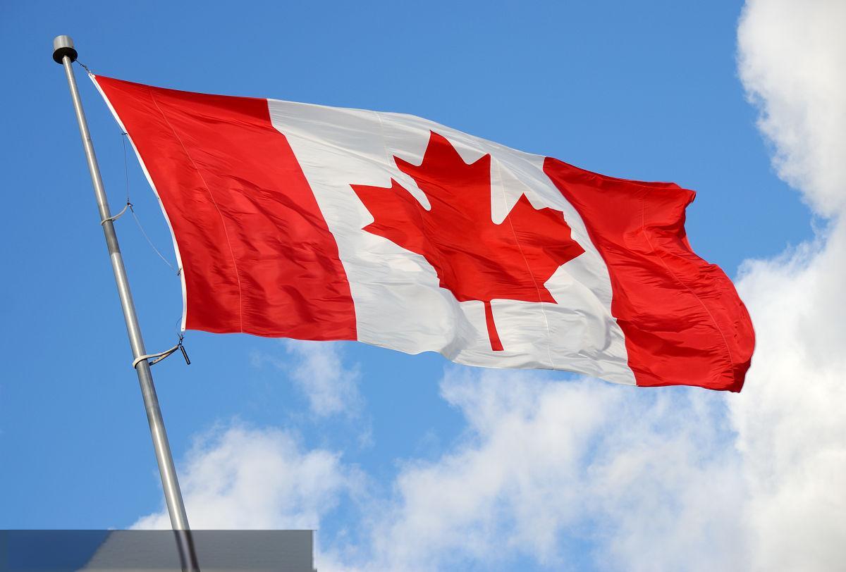 加拿大：提高吸烟税和电子烟税