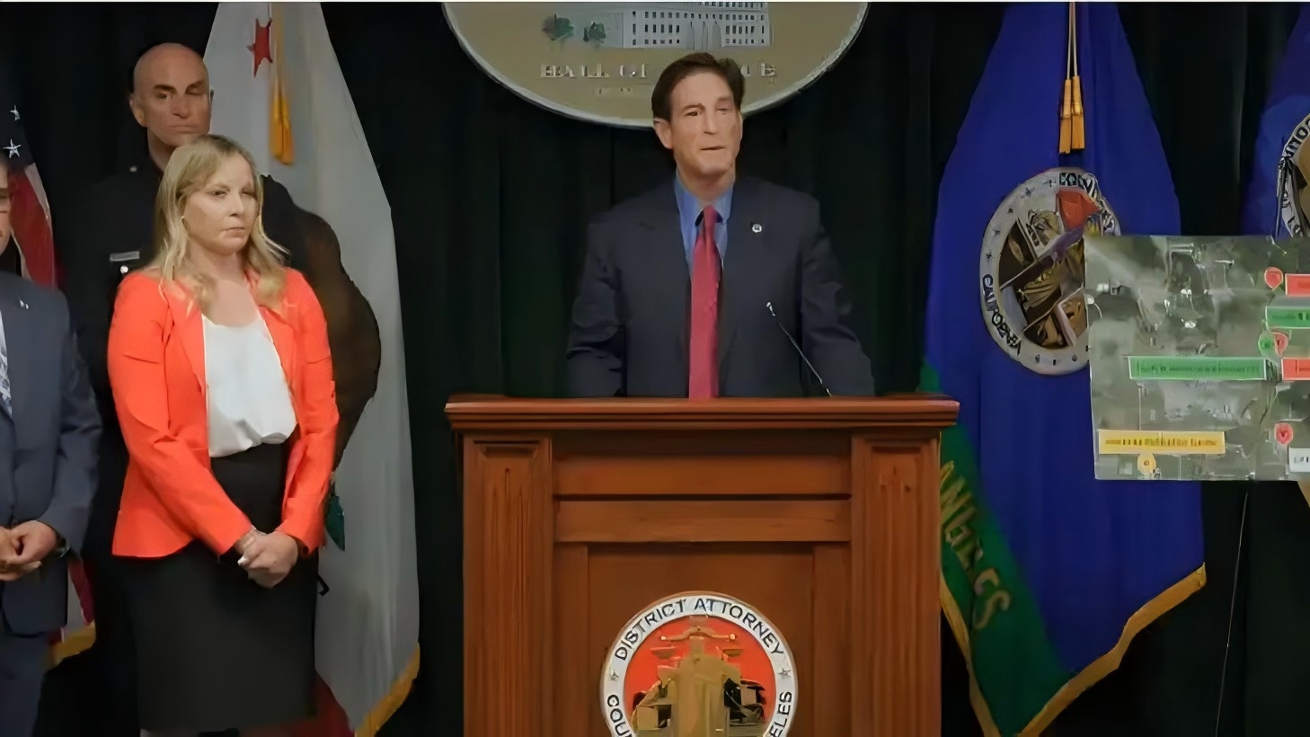 惊爆！洛杉矶史上最大华人非法大麻案告破：致多名华人死亡，涉案上亿美元，头目或面临死刑