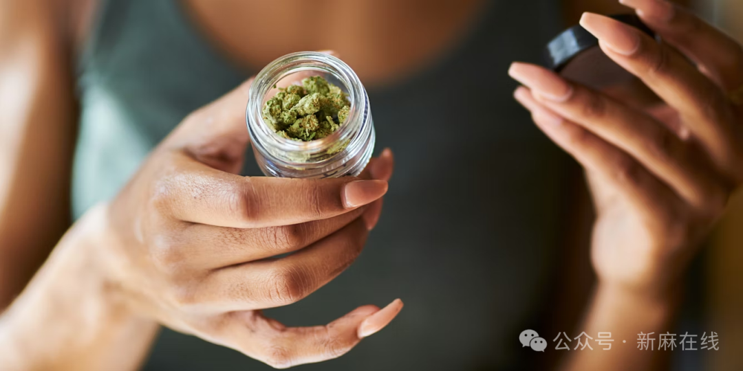 《妇产科》杂志：医用大麻可治疗子宫内膜异位症